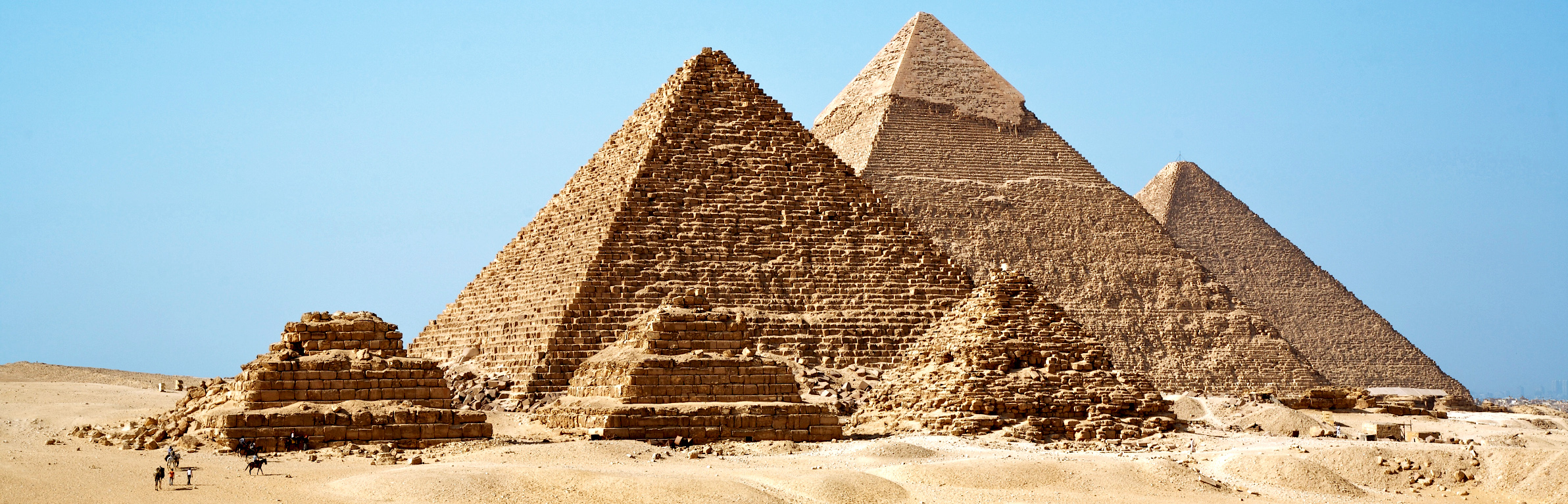 egyptian pyramid building