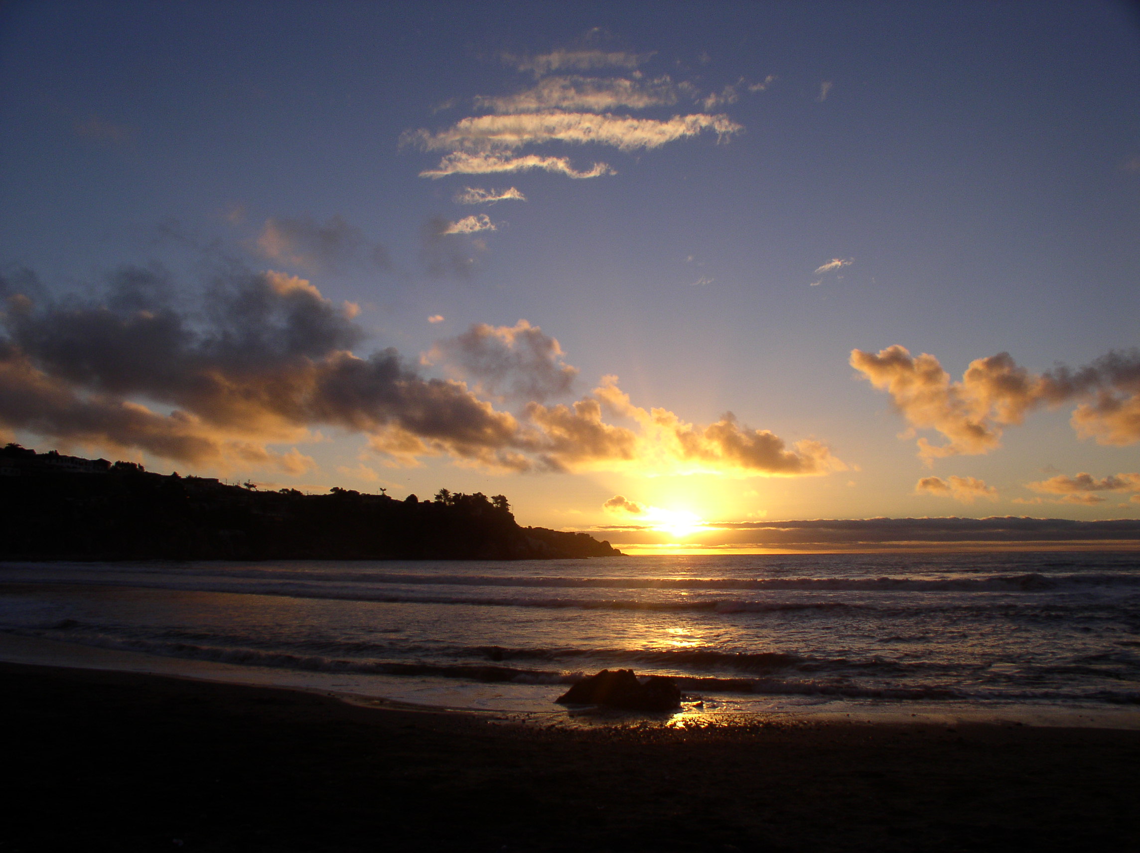 Sunset Playa Chica Chile by Wilo - Desktop Wallpaper